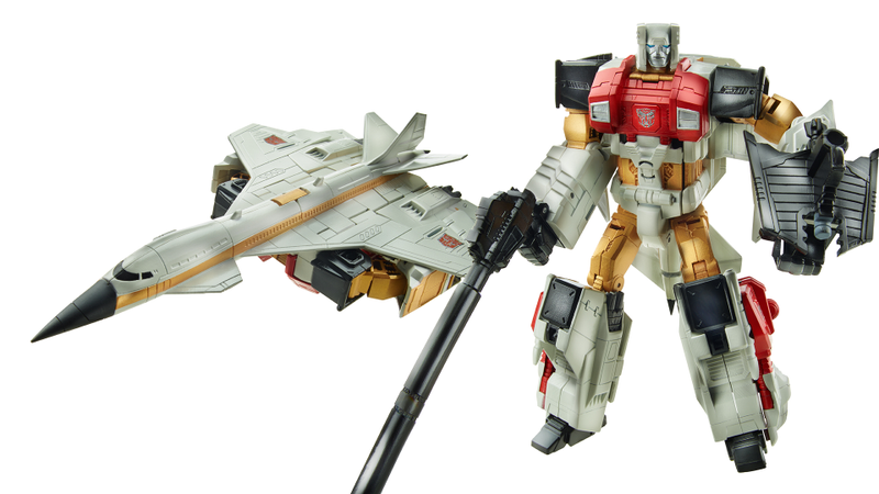 Illustration for article titled Next Year's Transformers Combine To Form Awesome